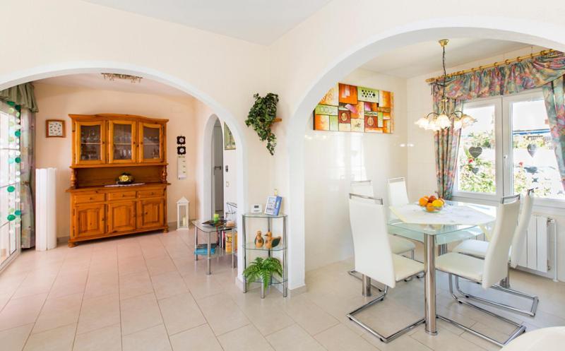 2009 Casa San Maurici Con Piscina By Homeselectspain เอมปูเรียบราบา ภายนอก รูปภาพ